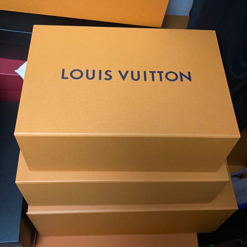 Louis Vuitton box